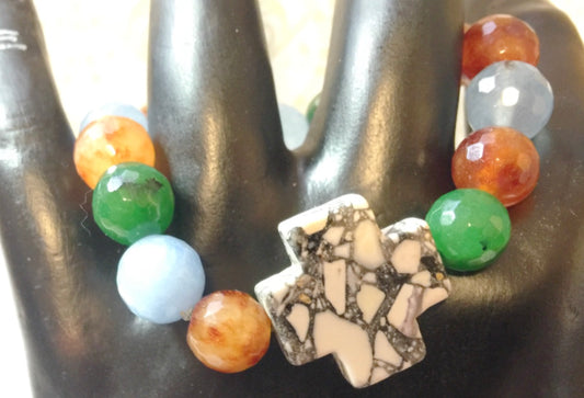 Stretch your style with this 7 1/2 inches of blue-green-brown howlite and agate bling - perfect for accessorizing any outfit!