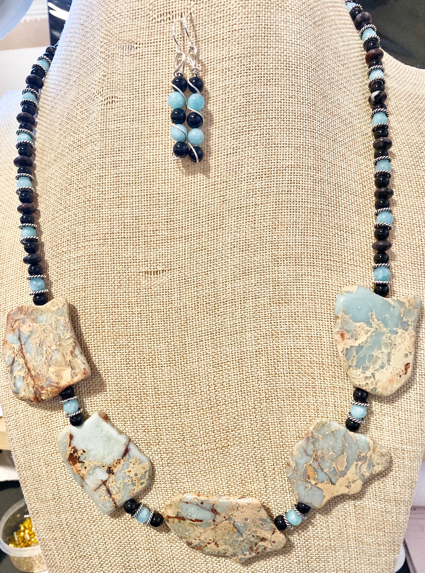 Necklace - Earring - Bracelet Set - One of a kind - Gemstone Jewelry
Wire_wrapped, Onyx, One_of_a_kind, Jasper, Hand_Made, Earrings, Bracelet, Angelite Stone, Neck